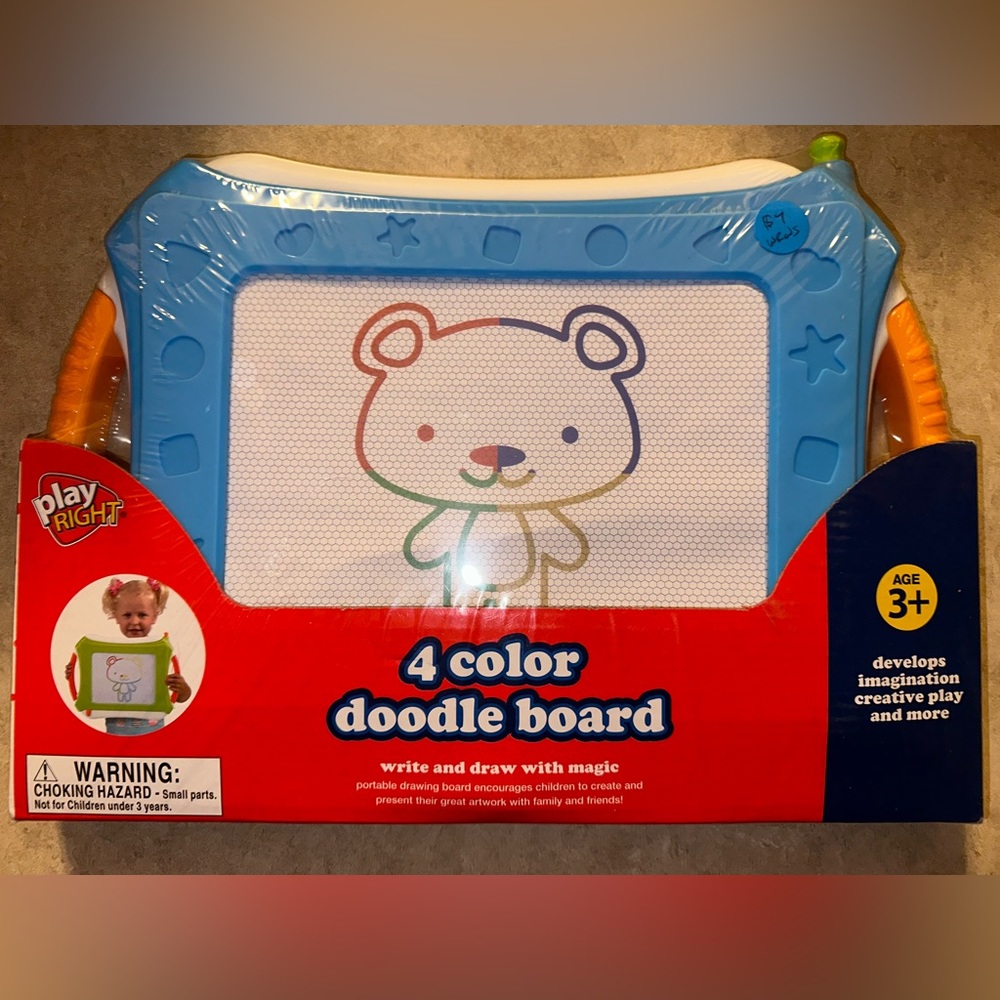 Play Right 4 Color Doodle Board Write And Draw‎ With Magic Age 3+ NEW Sealed